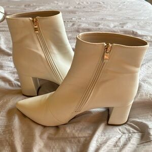 Lulus Sarai Off White Pointed-Toe Ankle Booties